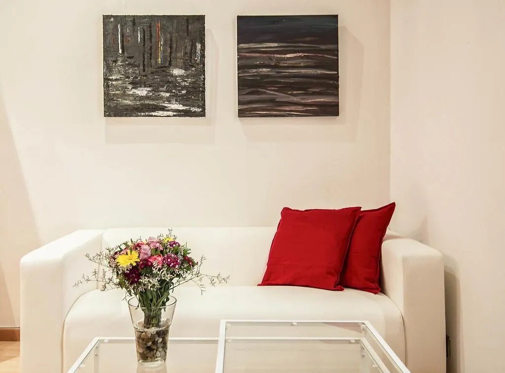 Art House Fira Apartments