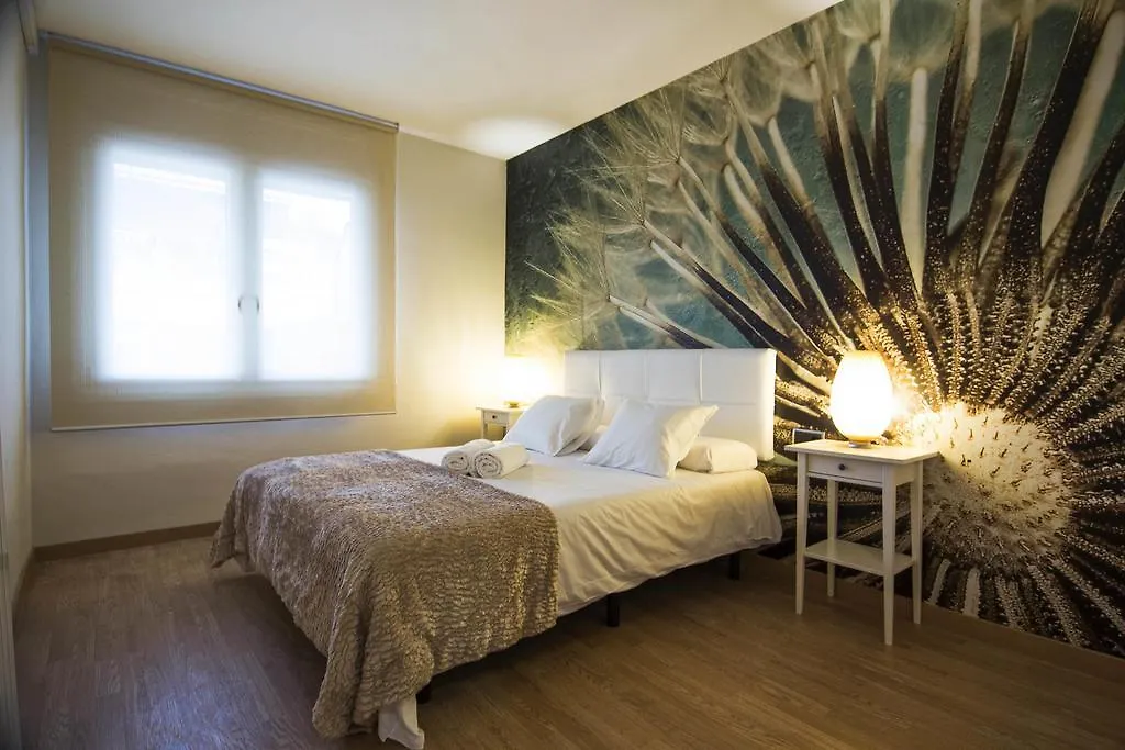 Art House Fira Apartments 0*, Barcelona
