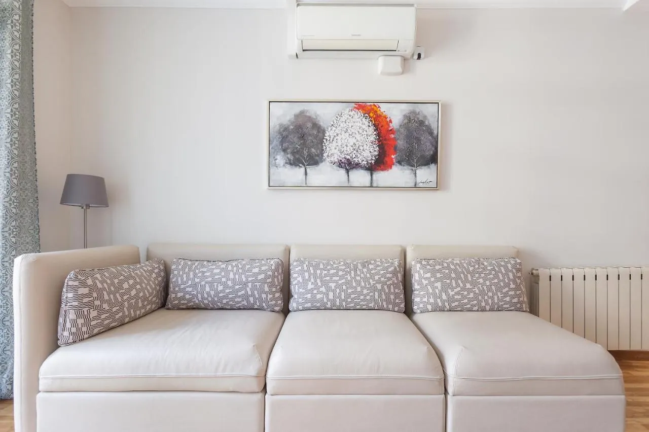 Art House Fira Apartments 0*, Barcelona