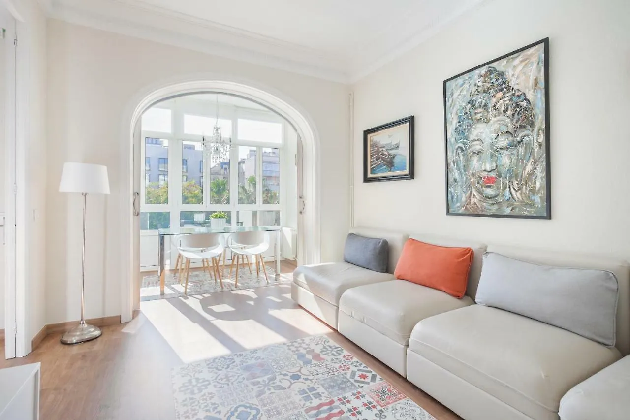 Art House Fira Apartments Spain