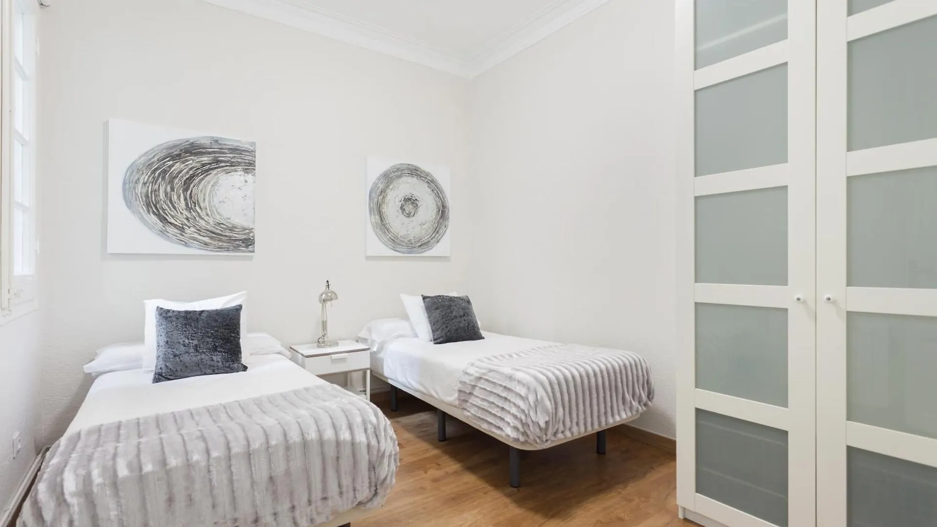 Art House Fira Apartments Barcelona