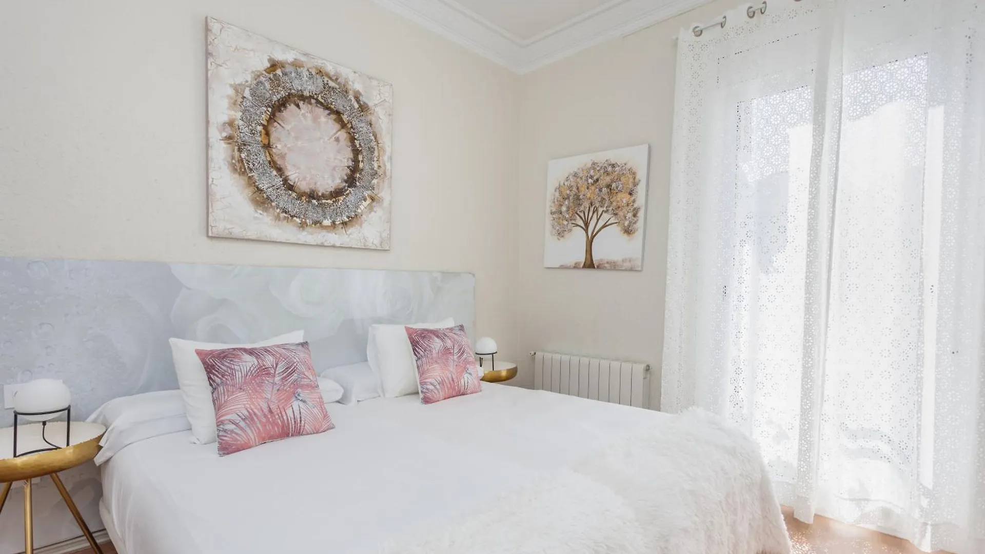 Art House Fira Apartments Barcelona