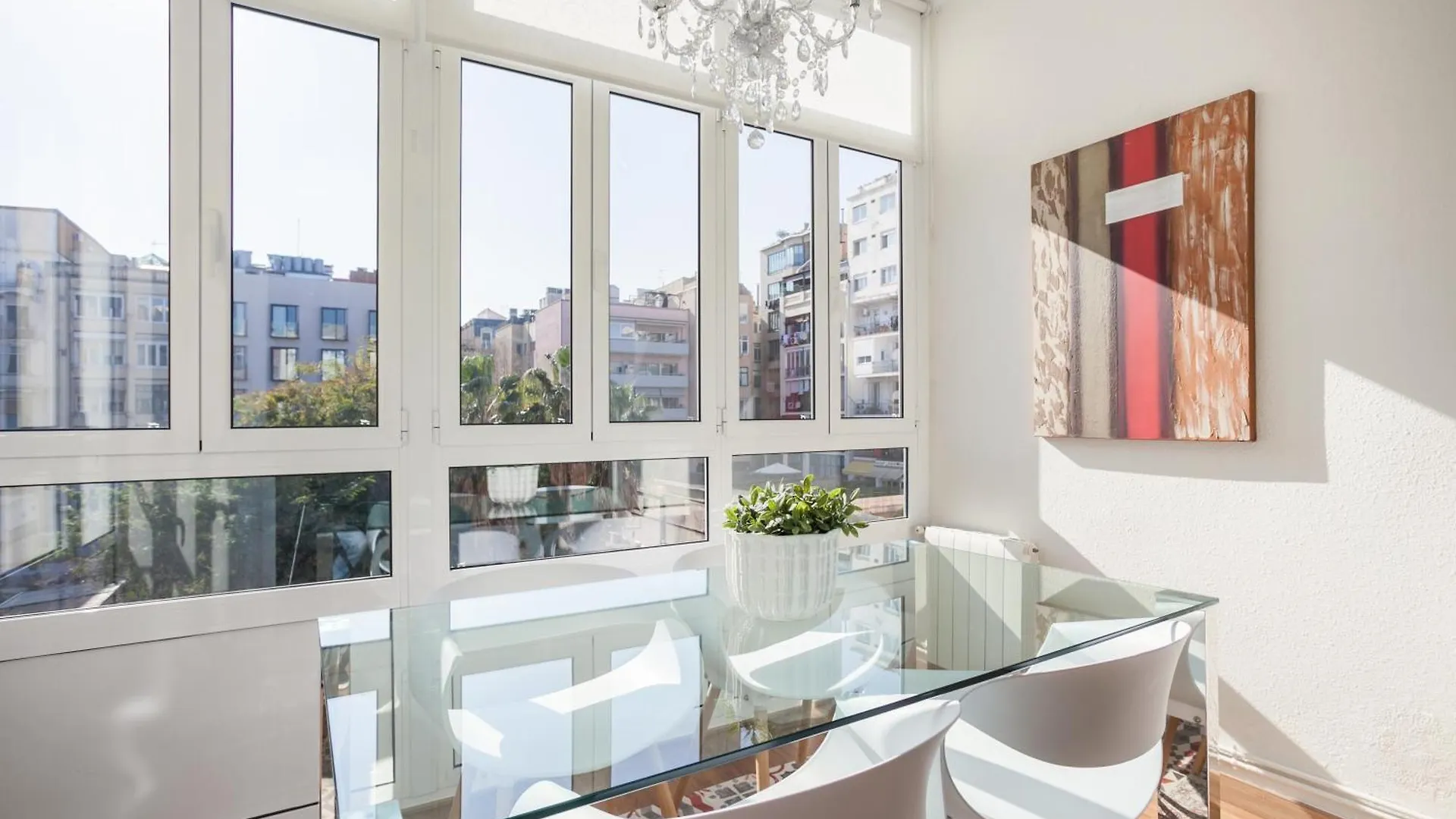 Art House Fira Apartments 0*, Barcelona Spain