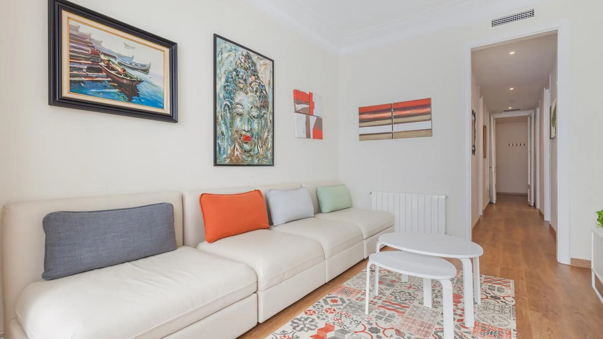 Art House Fira Apartments Barcelona