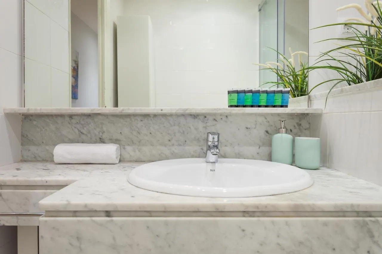 Art House Fira Apartments Barcelona 0*,  Spanien