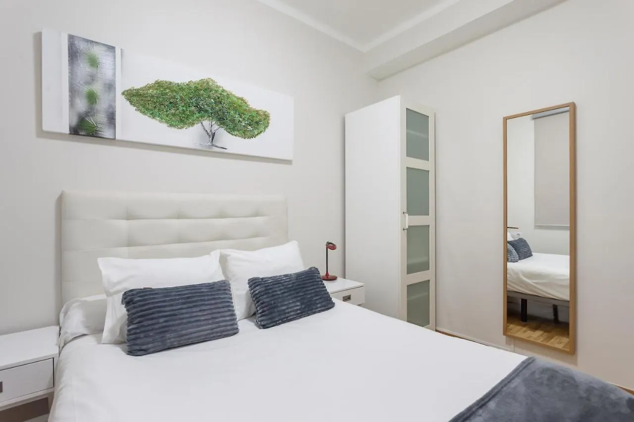 Art House Fira Apartments