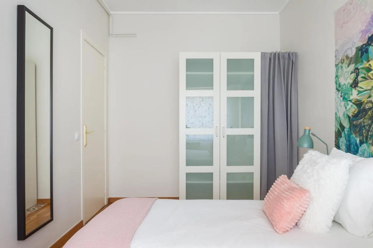 Art House Fira Apartments